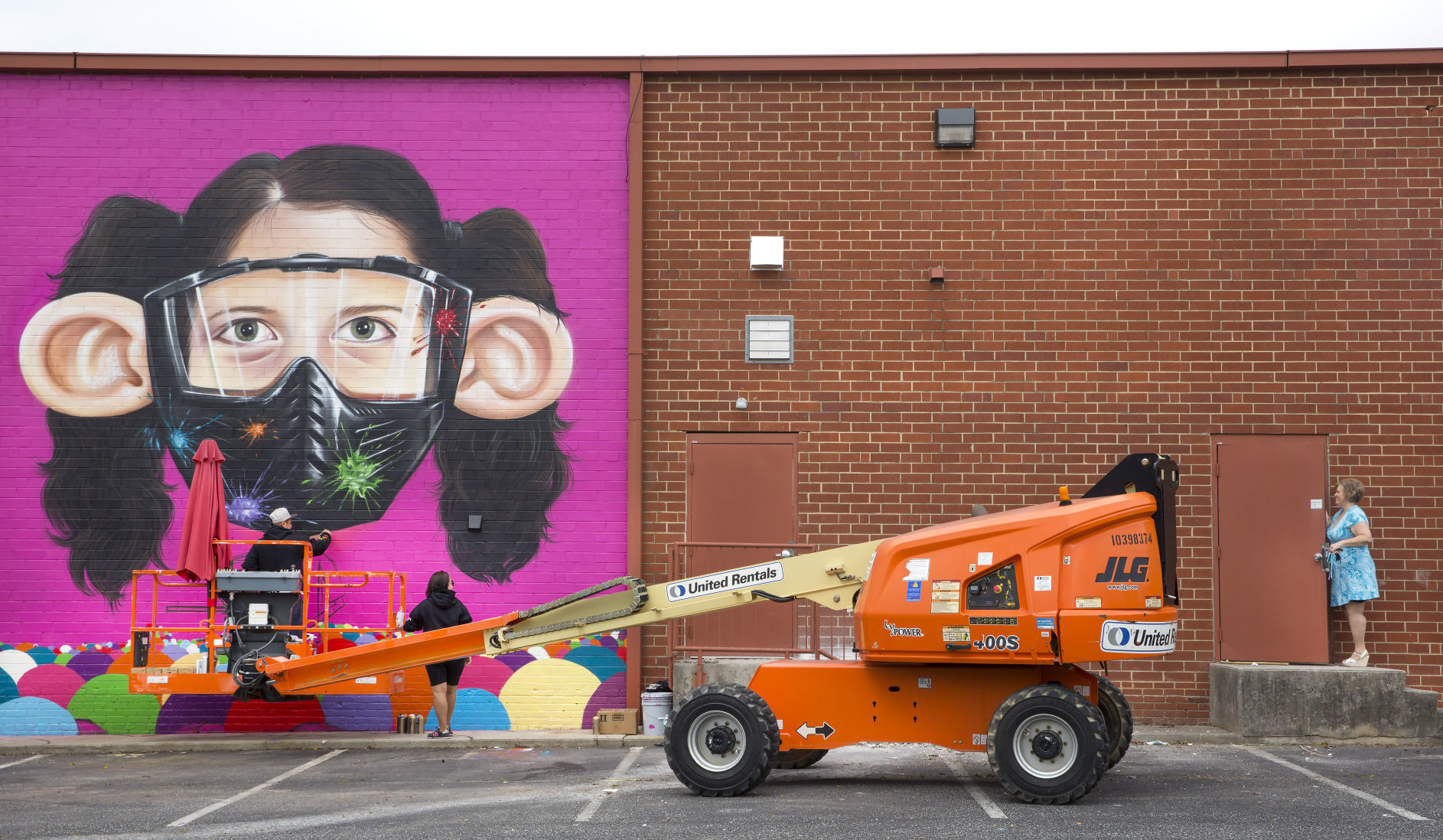 Marty Kotis expands building murals
